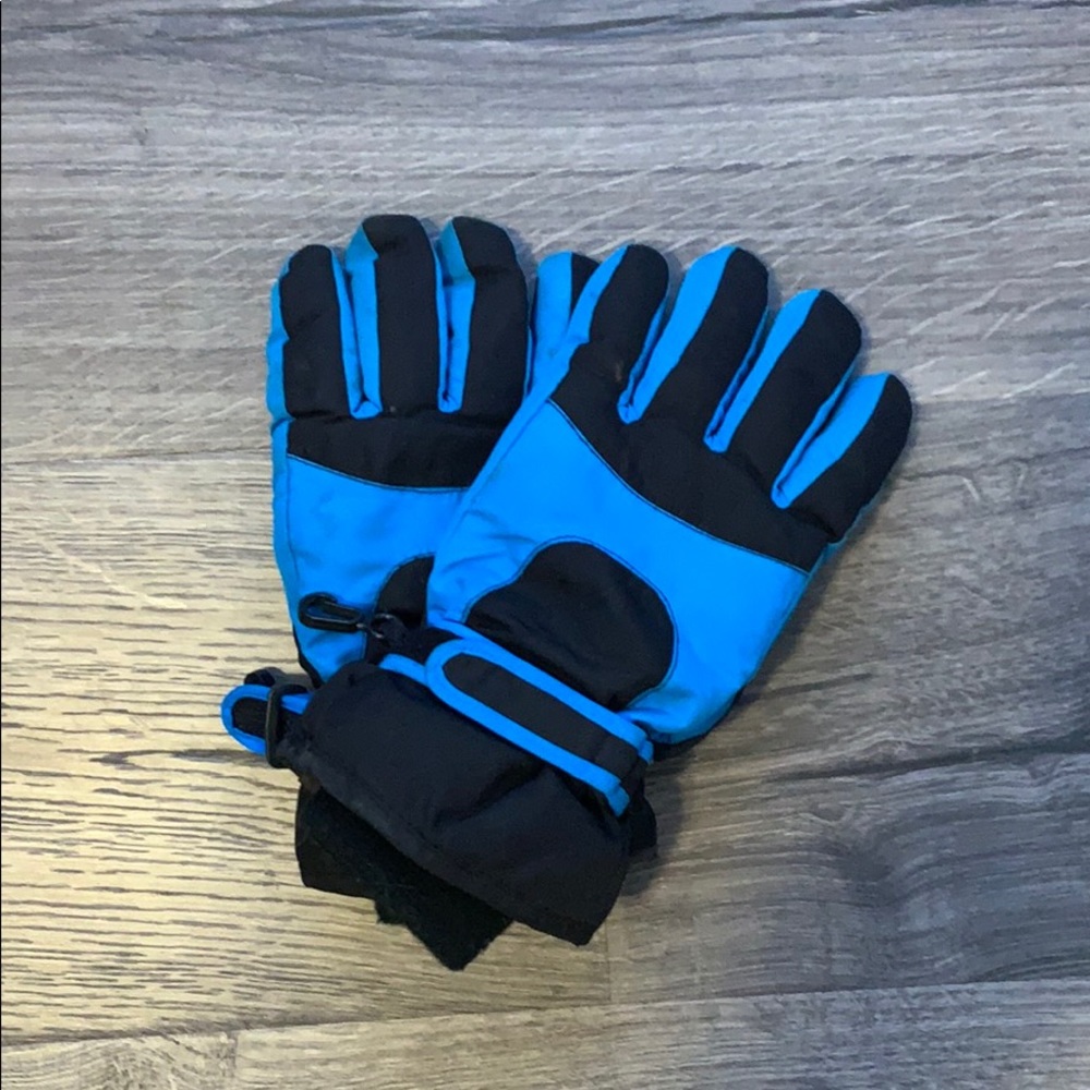 Gloves